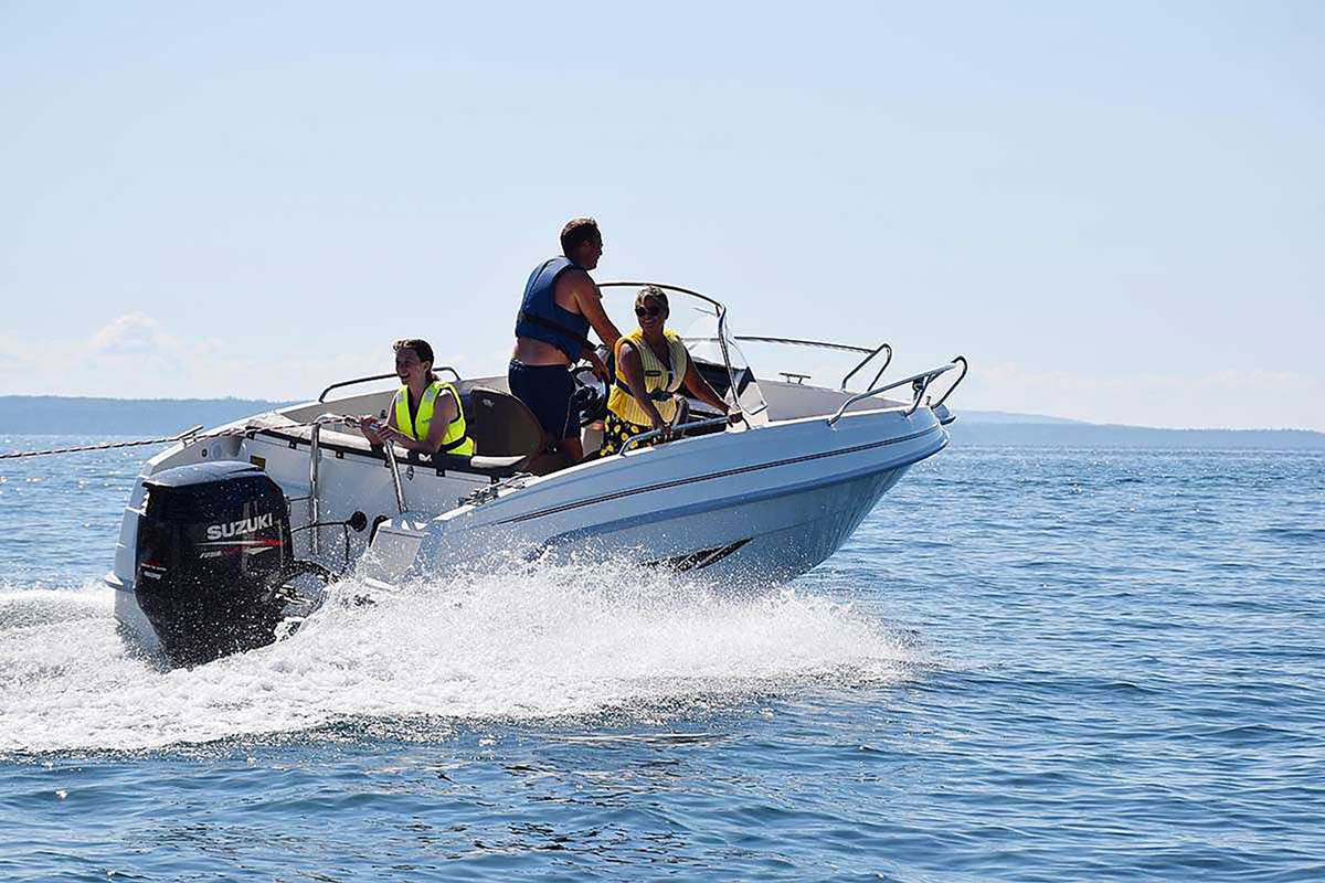 HR-602-cc_HR-boat-vattenskidor_web-2